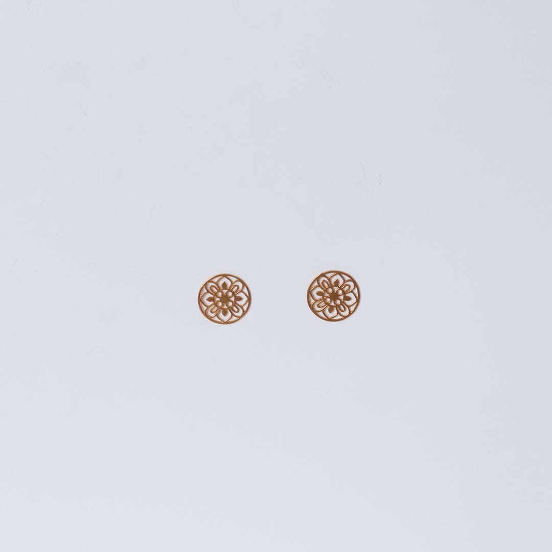 Gold-Tone Flower Cutwork Studs, Small
